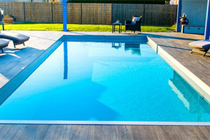 Table of characteristics of heat pumps for swimming pools